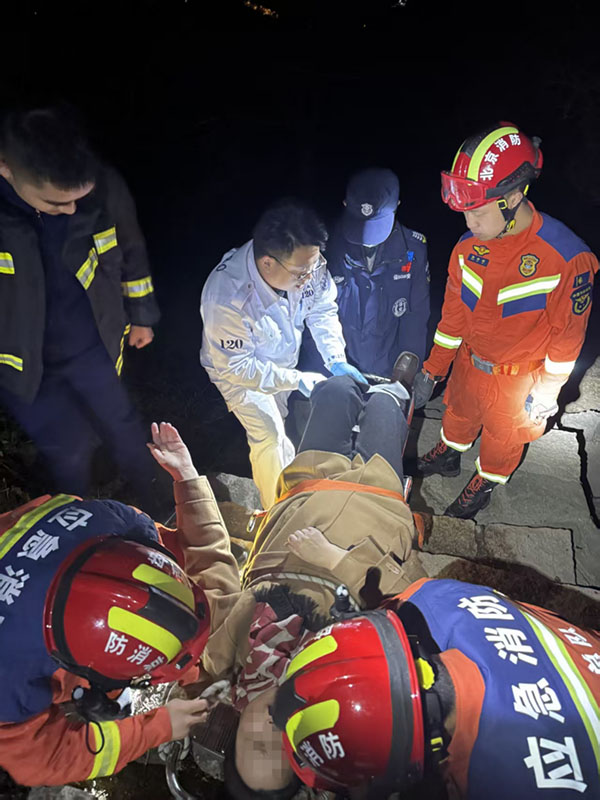 图片 1.jpg 图片 1.jpg